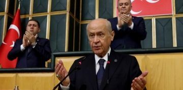 MHP Genel Bakan Baheli: Szde komedyenlerin rol ald diziler artk haddi amtr