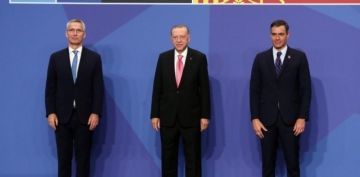 Tarihi zirve balad! NATO liderlerinden aile fotoraf