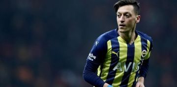 Medipol Baakehir, Mesut zil'i kadrosuna kattn aklad