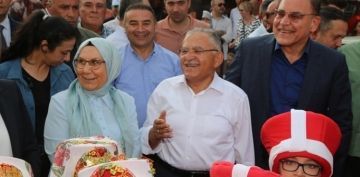 Bakan Bykkl, 3nc Kapadokya rgp Balon Festivaline Katld