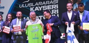 KAYSERݒDE ULUSLARARASI YARI MARATONU HEYECANI