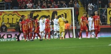 Kayserispor, evinde 2-1 malup oldu