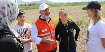 BAKAN OLAKBAYRAKDAR; KOCASNAN, EHRN MERKEZNDE TARIMSAL RETMLE TRKYEYE RNEK OLACAK