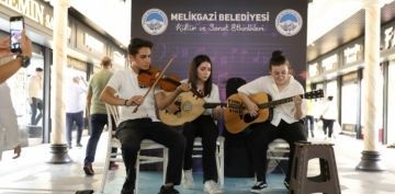 MELKGAZ SOKAK KONSERLER BALADI 