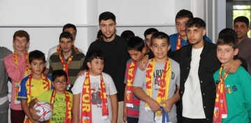 Bykehir, zel ocuklar Kayserispor Futbolcularyla Buluturdu