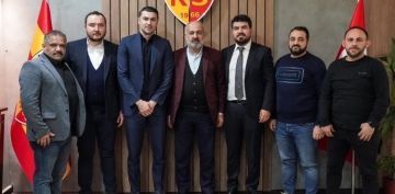 Kayserispor, teknik direktr Burak Ylmaz ile 2.5 yllk szleme imzalad