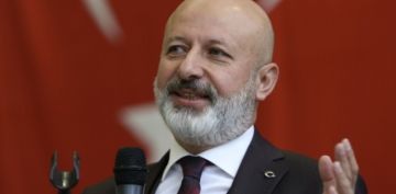 BAKAN OLAKBAYRAKDARDAN LERE FTE BAYRAM MJDES -KOCASNANDA LERN KRAMYE SEVNC