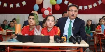 Vali iek Kayseride Eitimde Altn Bir Yl Geirdik