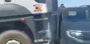 Kayseri- Malatya yolunda beton mikseri ile ara arpt