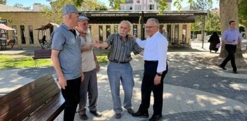 BAKAN BYKKILI, EMEKLLER KAFETERYASINDA VATANDALARLA BR ARAYA GELD