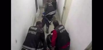 Uyuturucu madde ticaretinden 9 kii yakaland