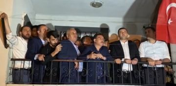 Danimentgazi Mahallesinde meydana gelen olaylarda 5i polis 6 kii yaraland