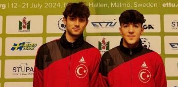 Kocasinan Belediyesi SK masa tenisi sporcular Avrupa ampiyonasnda