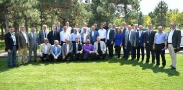 BAKAN BYKKILIǒTAN KURMAYLARI LE YATIRIM, DEERLENDRME VE KOORDNASYON TOPLANTISI