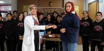 Evden getirdikleri meyveleri okulda satp, SMA'l Muhammed'e destek oldular
