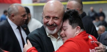 KOCASNAN SPORCUSU MEHMET TADEMR, DOWN FUTSAL AVRUPA AMPYONASI N HAZIRLANIYOR