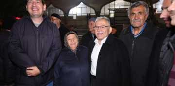 BAKAN BYKKILI, RAMAZAN FTARINDA SEVG EVLER OCUKLARIYLA BULUTU