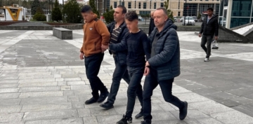ocuklar arasnda bakl kavga; 1 l