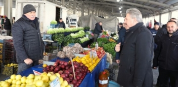 MELKGAZ'NN PAZAR YERLER LENN EKONOMK VE SOSYAL YAAMINA DEER KATIYOR