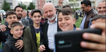 BAKAN OLAKBAYRAKDAR, BUSEFER DE YENDOANDA VATANDALA BULUTU