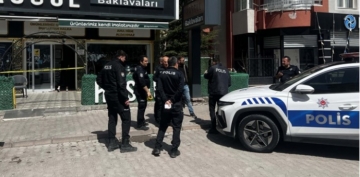 Husumetlisinin pastanede tabancayla vurduu kii, kurtarlamad