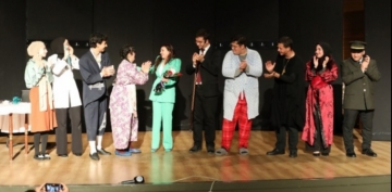 MEKTEP MELKGAZ'NN OYUNCULARI PERFORMANSLARIYLA BYK ALKI TOPLADI
