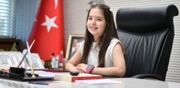 MNK RENC OKYANUS, BYKEHR BELEDYES BAKANLIK KOLTUUNA OTURDU