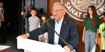 BAKAN BYKKILI, OCUKLARIN SANATLA BULUTUU SERGY ATI