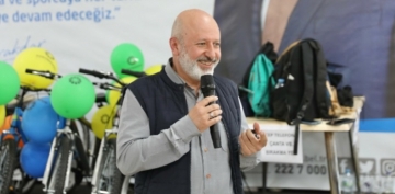 BAKAN OLAKBAYRAKDAR: 