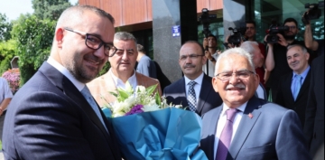 BAKAN BYKKILI, MERKEZ BANKASI BAKANI KARAHANI MAKAMINDA AIRLADI