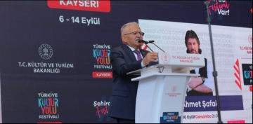 DNYANIN EN BYK FESTVAL BAKAN BYKKILI VE BAKAN ERSOY LE KAYSERݒDE BALADI