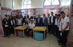 Başkan Cabbar'dan Dev Ali Anadolu Lisesinde Düzenlenen Bilim Fuarına Ziyaret