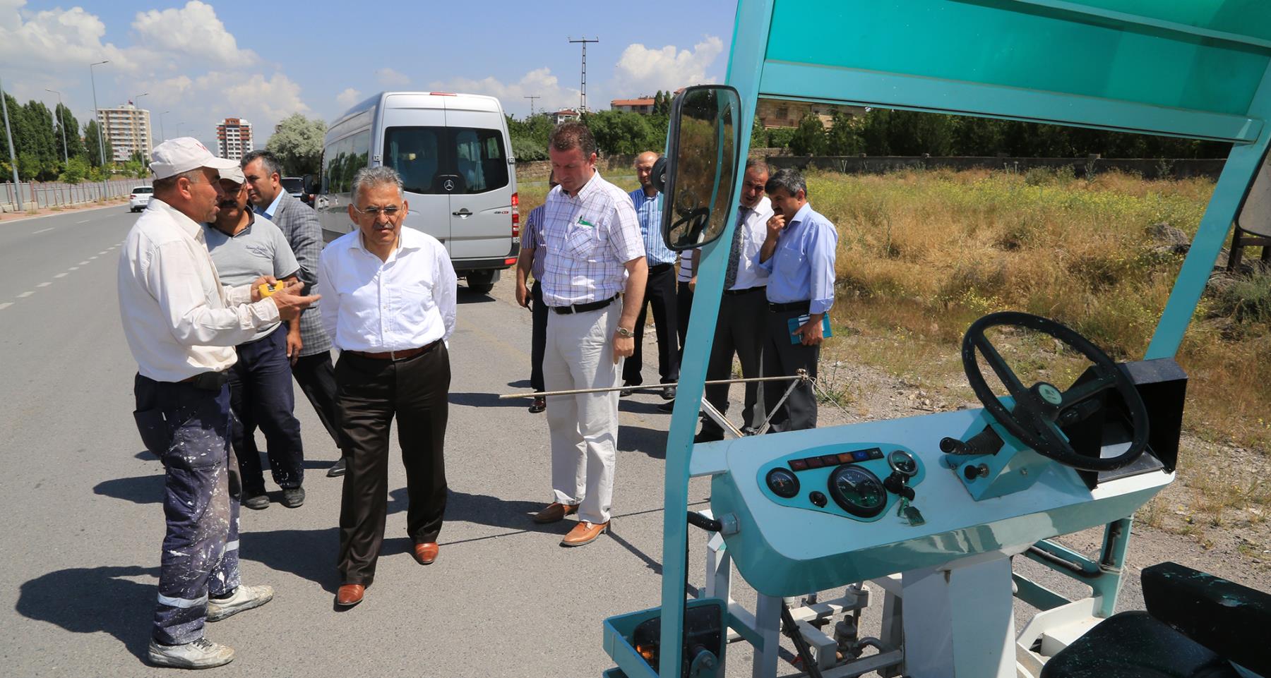 Güvenli Ve Seri Ulaşım İçin Yol Çizgileri Melikgazi Belediyesince Yapılıyor