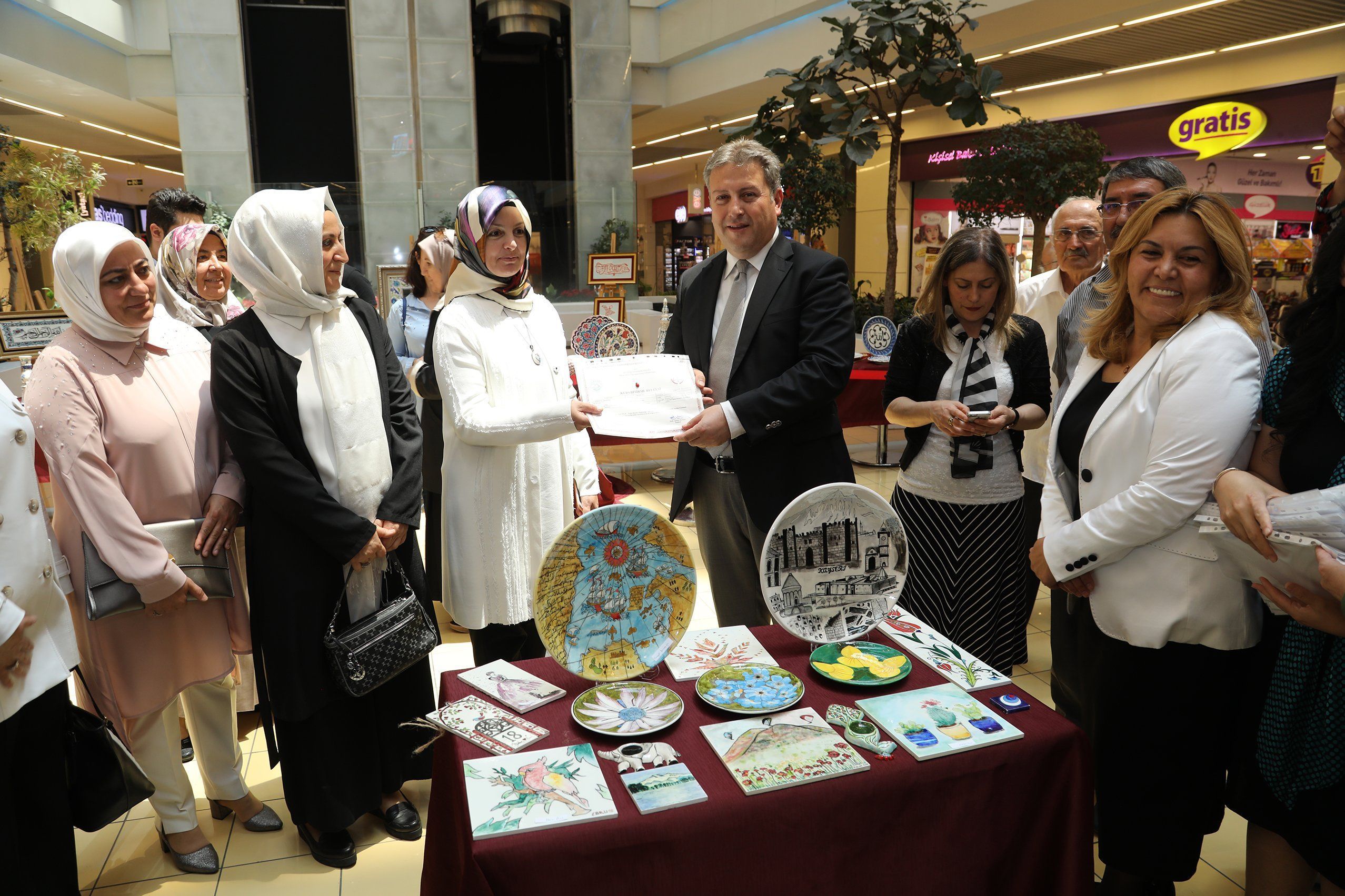 Talas Belediyesi’nden Çini Sergisi
