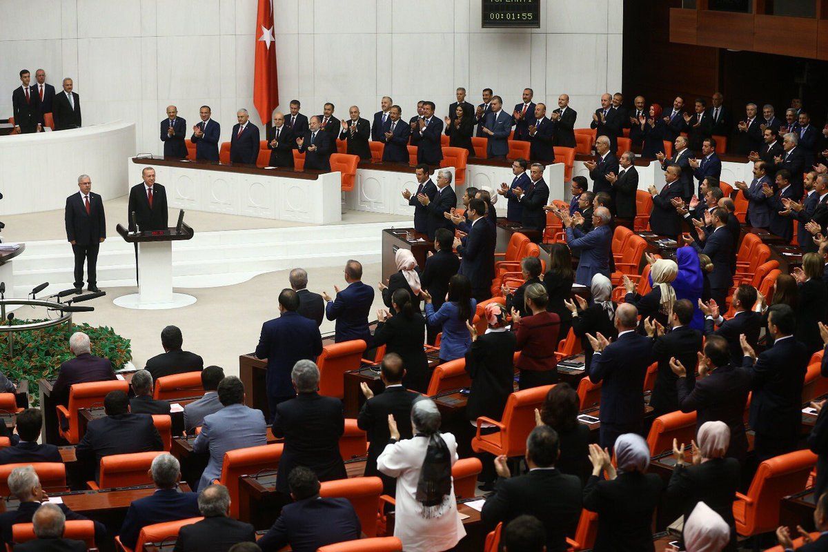 Cumhurbaşkanı Erdoğan, TBMM Genel Kurulu’nda yemin ederek göreve başladı