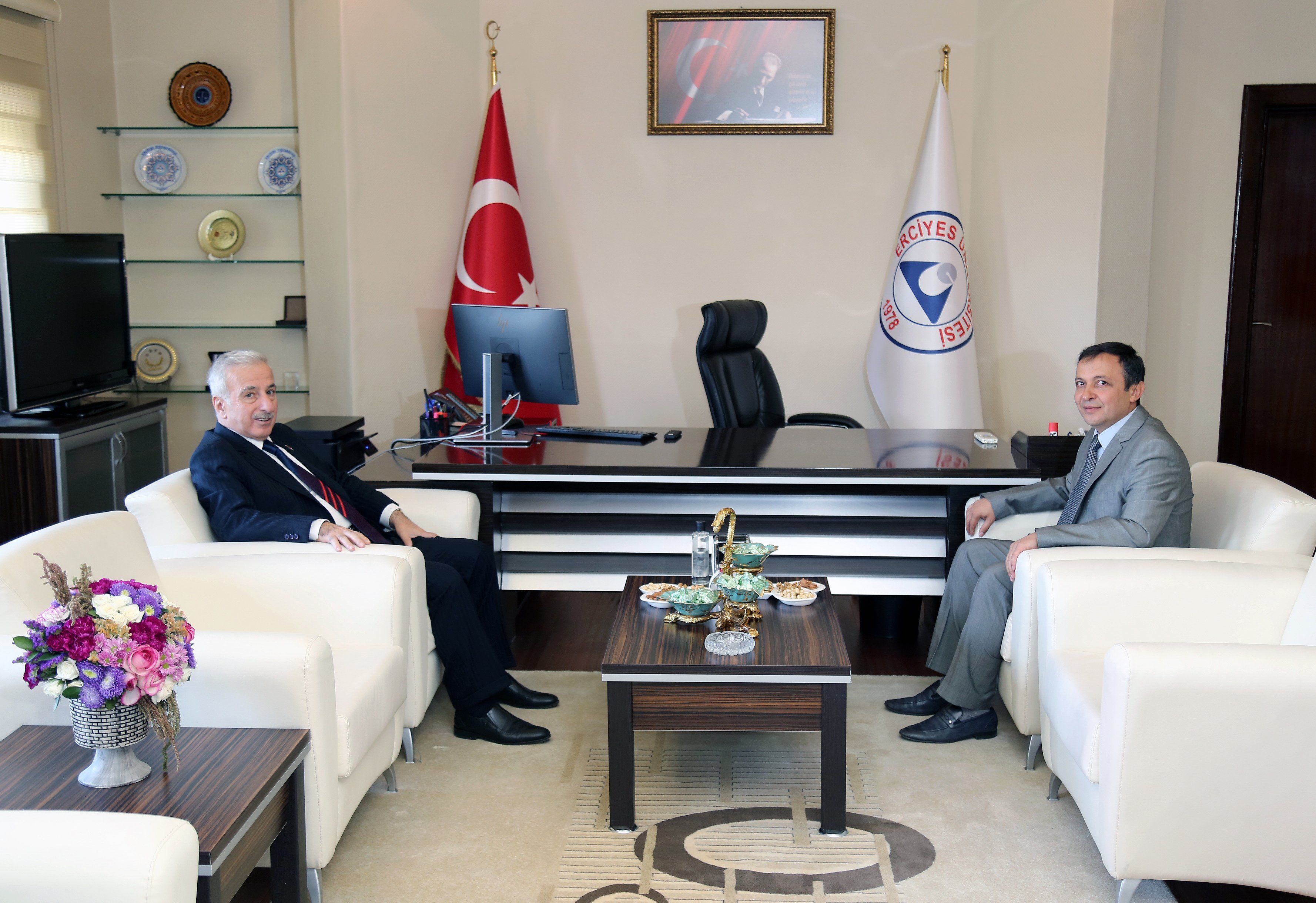 Vali Kamçı’dan Rektörlere Ziyaret