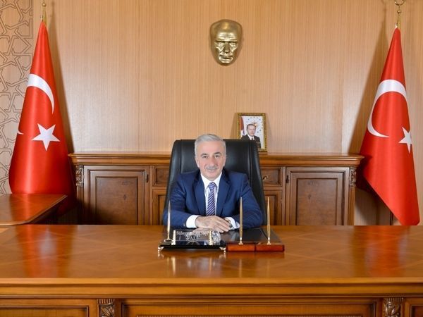 Vali Kamçı Gaziler Gününü Kutladı