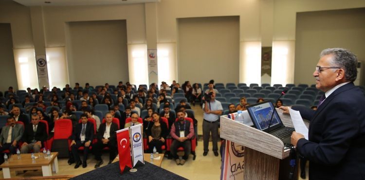 Başkan Büyükkılıç, Öğrencilerin Konuğu Oldu