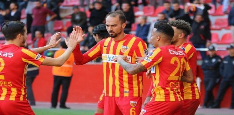 Şamil Çinaz siftah yaptı