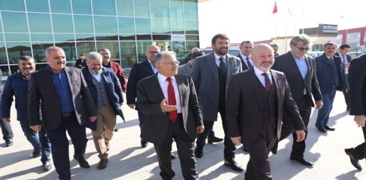 Başkan Çolakbayrakdar, “Kayseri, Dünyanın Mobilya Merkezi Olacak”