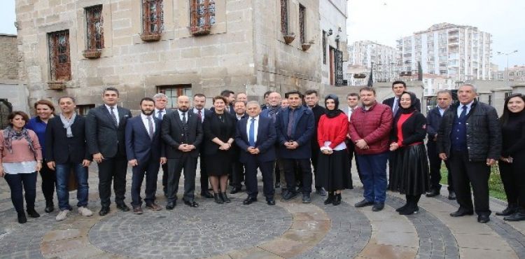 Başkan Büyükkılıç “Mesleki odalarını önemsiyoruz”