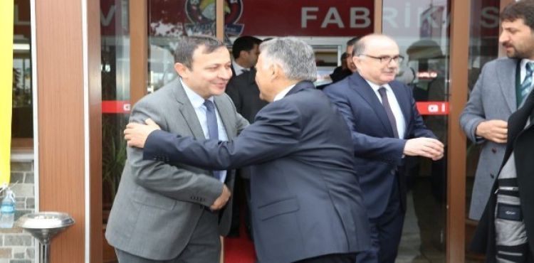 Başkan Büyükkılıç, rektörler ile bir arada