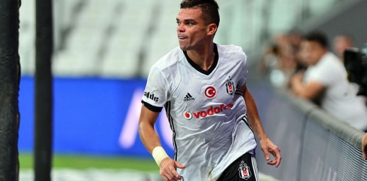 Beşiktaş Pepe ile yollarını ayırdı