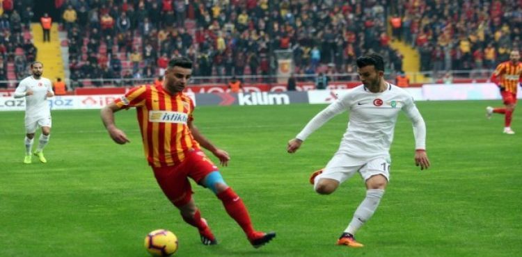Kayserispor ilk kez peşpeşe kazandı