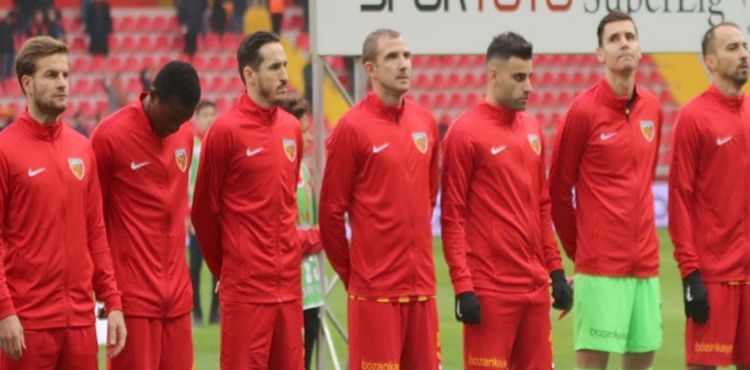 Kayserispor'un ilk yarıdaki yaş ortalaması 27.33 oldu