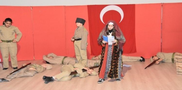 Kocasinan belediyesi genç tiyatrocuları keşfediyor