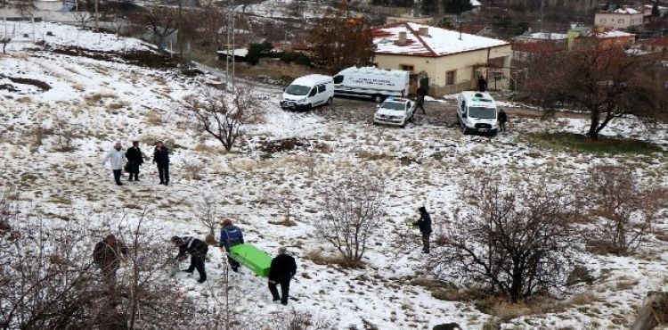 Köpeklerin saldırdığı lise öğrencisi hayatını kaybetti