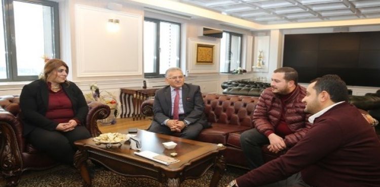 Başkan Büyükkılıç'a ziyaretçi akını