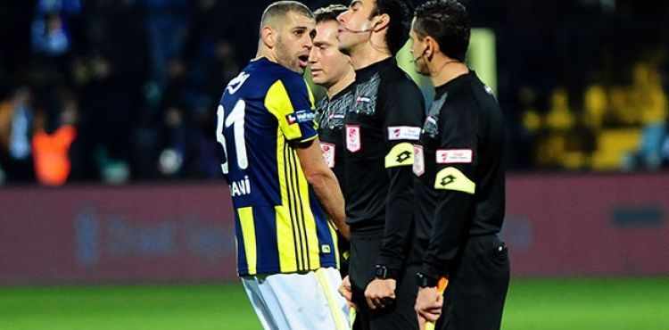 Tribünlerden Slimani'ye tepki