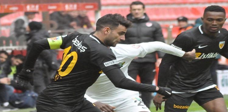 Kayserispor, Akhisar ile oynayacağı rövanş için bugün Manisa'ya gidecek
